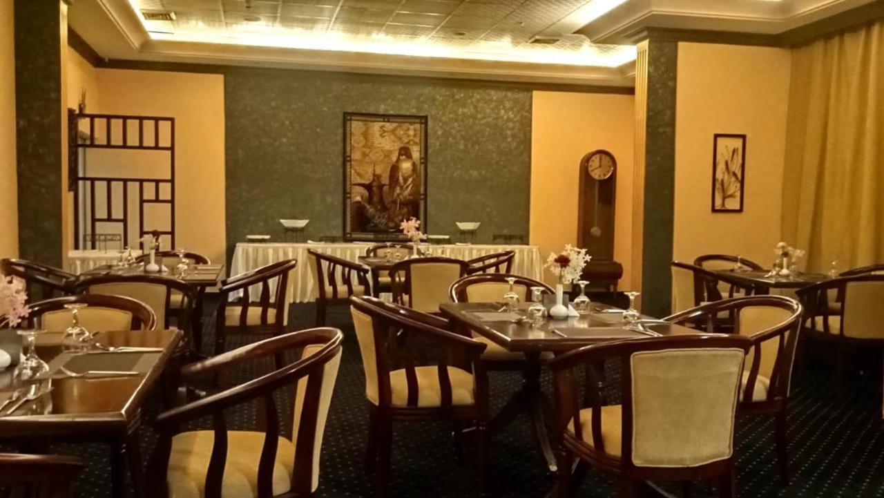 Aliqbal Hotel Al Khobar Esterno foto